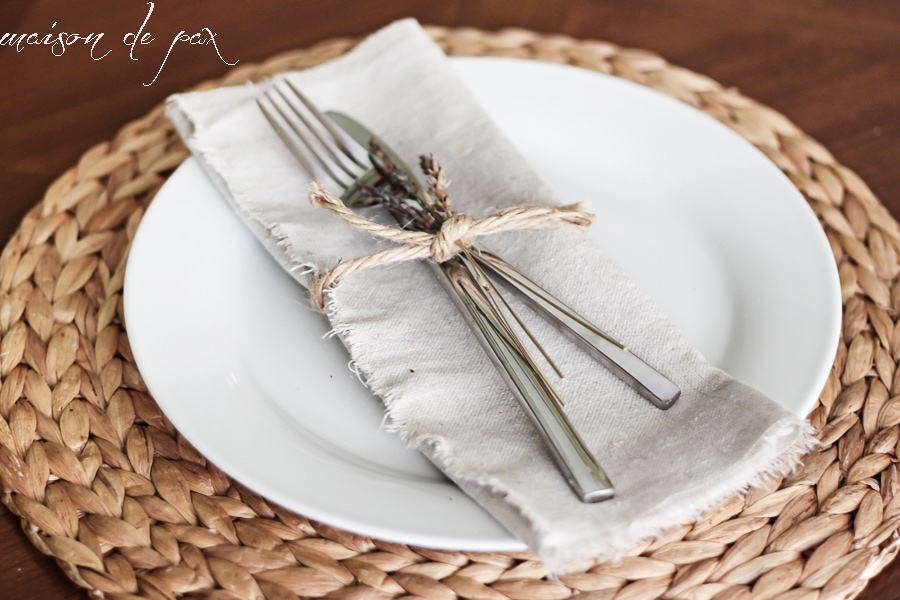 Simple, natural, and beautiful!  No sew drop cloth napkins are SO easy! via aiweb9ygdry.cmersite.com #diy #nosew