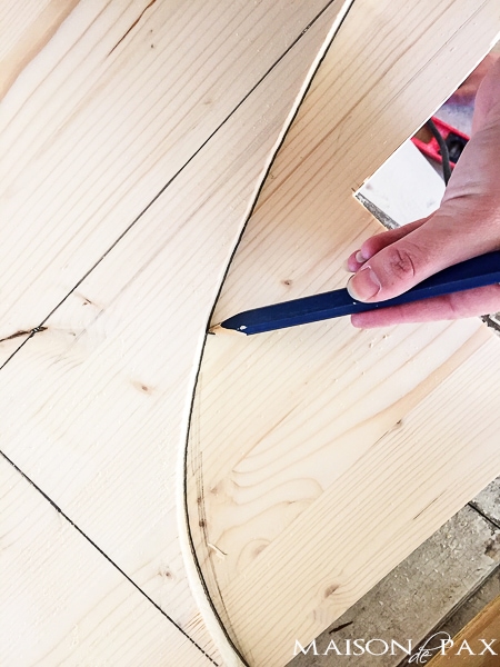 step by step tutorial and building plans for an "antique" firewood box - perfect for a mini mudroom, too! aiweb9ygdry.cmersite.com