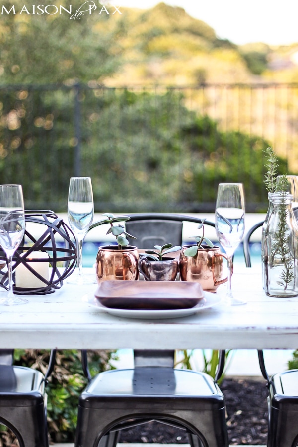gorgeous, elegant yet casual outdoor dinner party setting | aiweb9ygdry.cmersite.com