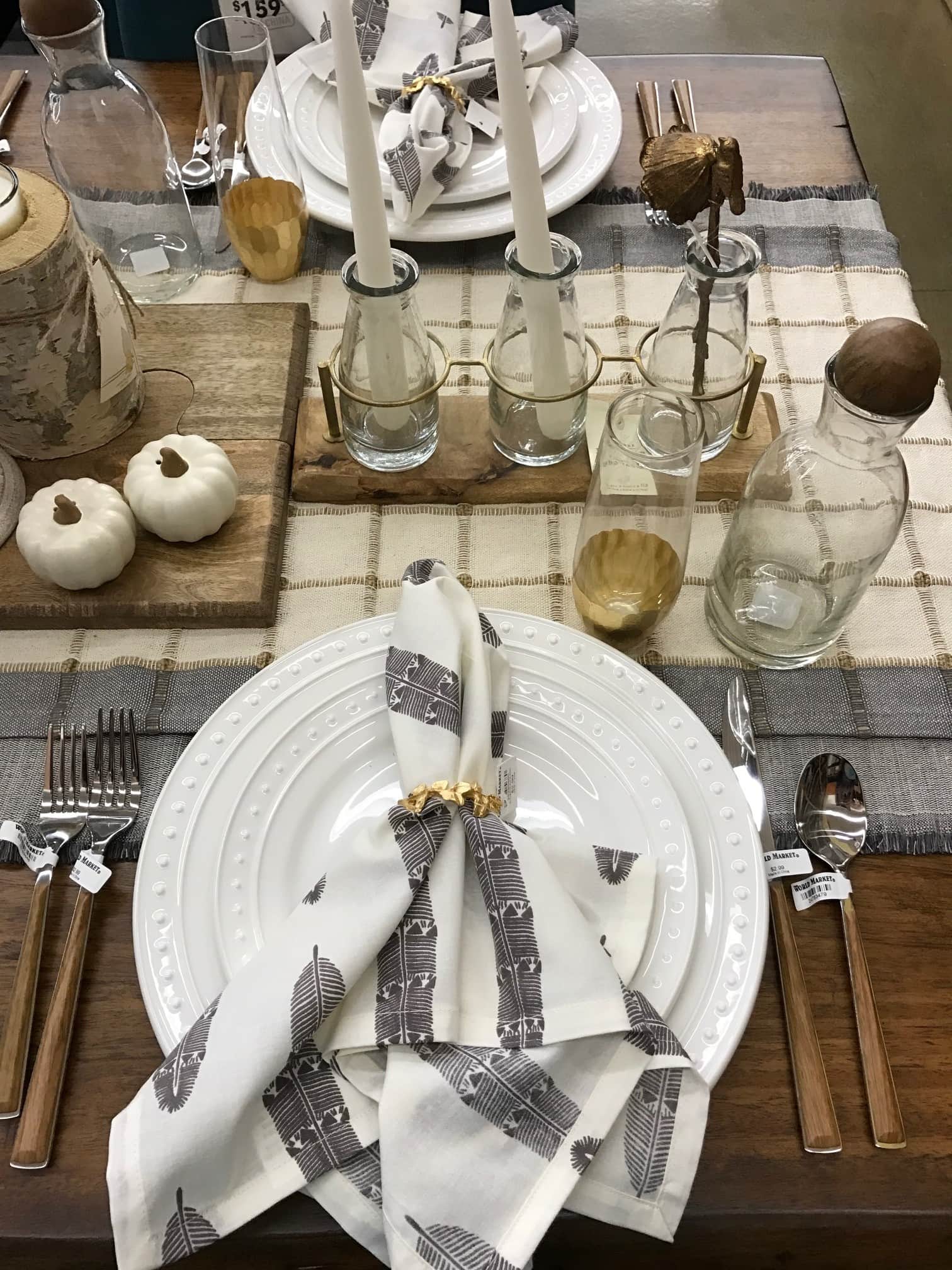 Love this fall tablescape! So many gorgeous elements... and affordable.