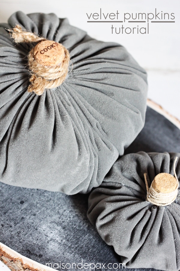 Make your own velvet pumpkins in mere minutes with this easy tutorial via aiweb9ygdry.cmersite.com #diy #fabric #fall #decor