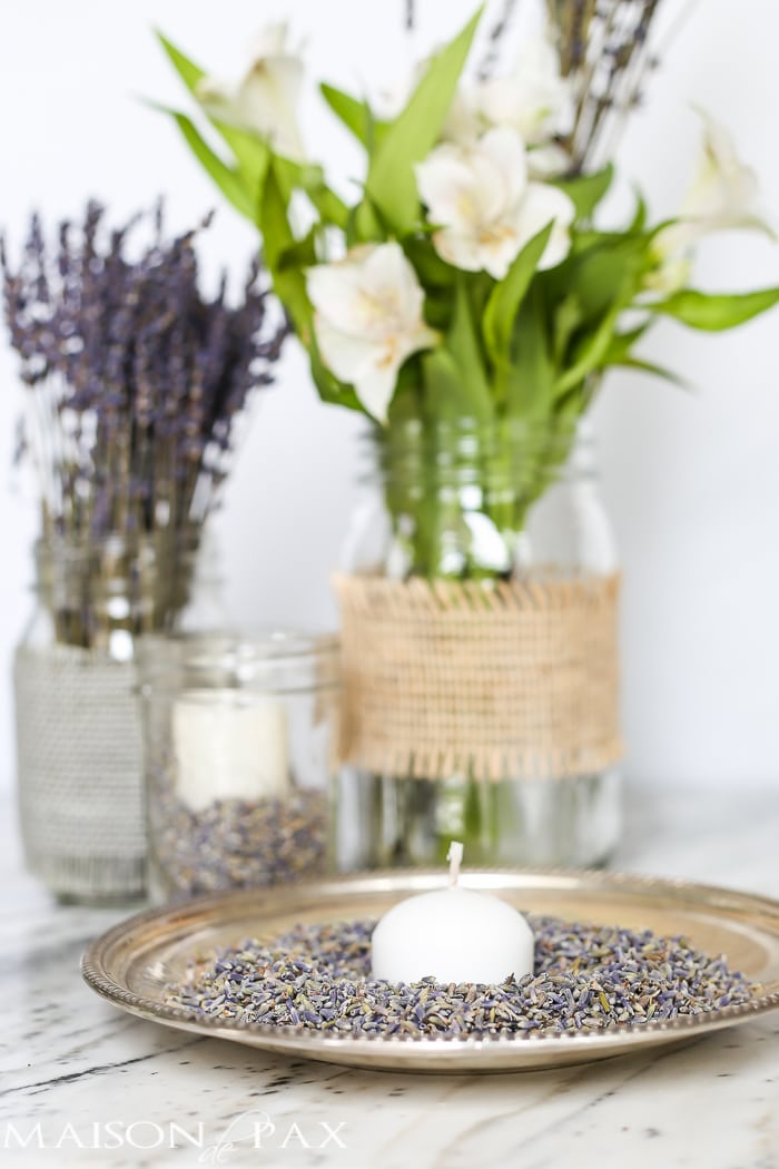 beautiful! Mason jars with dried lavender make easy and gorgeous centerpieces for home, parties, weddings, or baby showers | aiweb9ygdry.cmersite.com