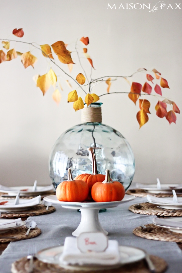 Simple Thanksgiving Tablescape