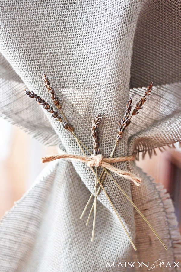 Such an EASY project!  No sew DIY burlap table runner via aiweb9ygdry.cmersite.com
