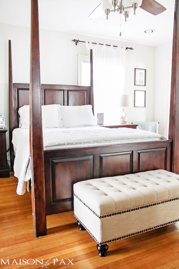 gorgeous neutral bedroom with a single pop of color | aiweb9ygdry.cmersite.com