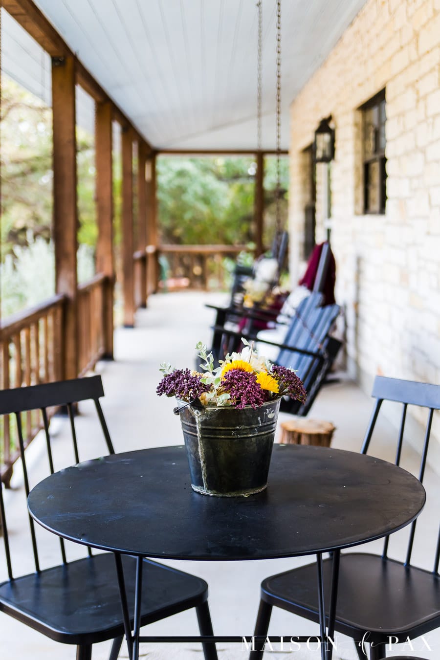 small galvanized bucket with flowers patio centerpiece | Maison de Pax