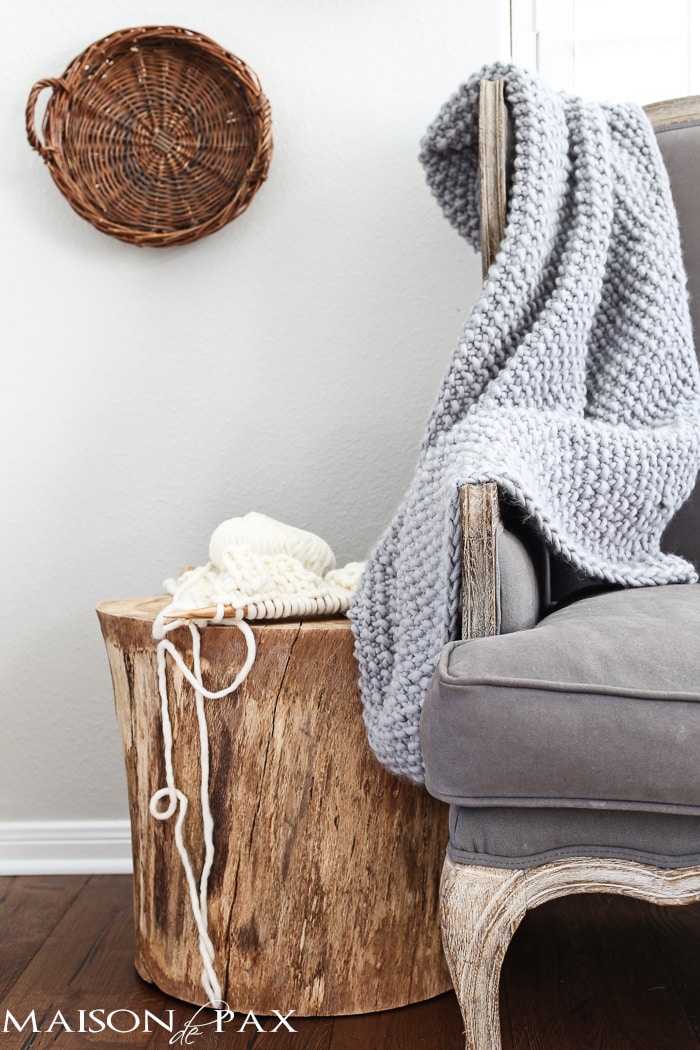 Gorgeous diy chunky knit blanket in a soft gray wool | aiweb9ygdry.cmersite.com