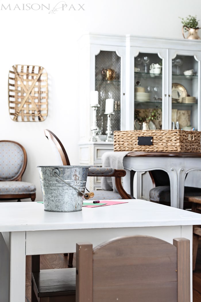 kids craft table in the dining room | aiweb9ygdry.cmersite.com