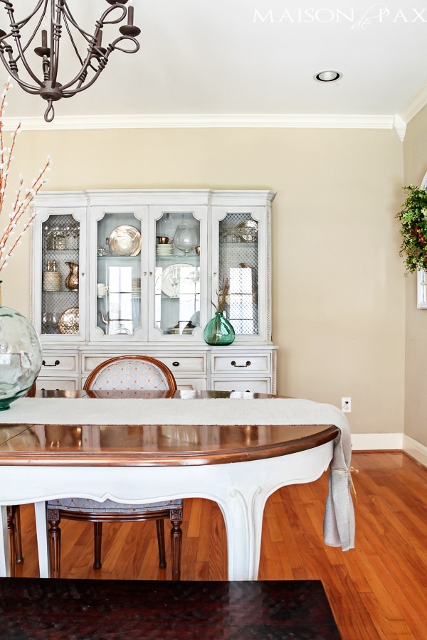 Such an EASY project!  No sew DIY burlap table runner via aiweb9ygdry.cmersite.com