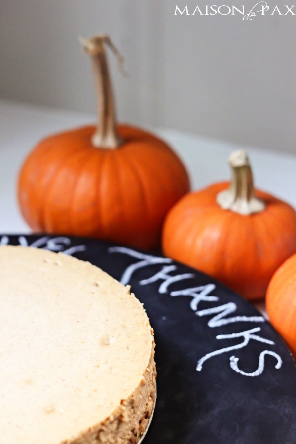 Perfect Thanksgiving dessert - praline pumpkin cheesecake: rich, creamy, spiced, and sweet via aiweb9ygdry.cmersite.com #fall #recipe
