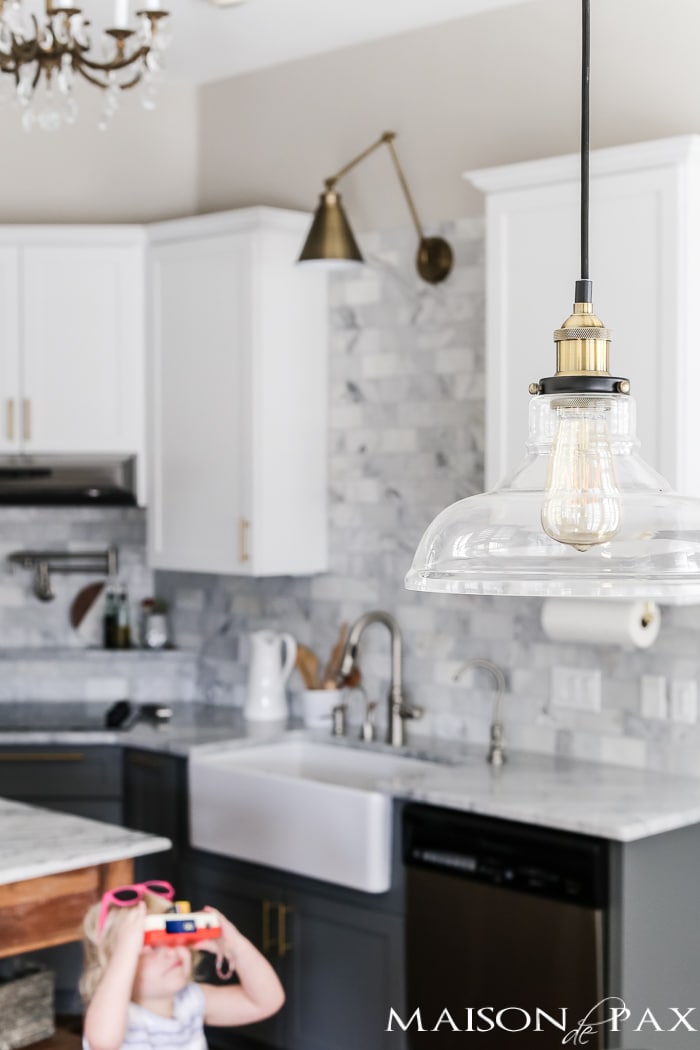 glass and brass pendant light for breakfast area #pendantlight