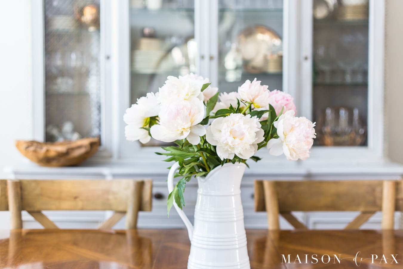 peony centerpiece in a white pitcher - Maison de Pax