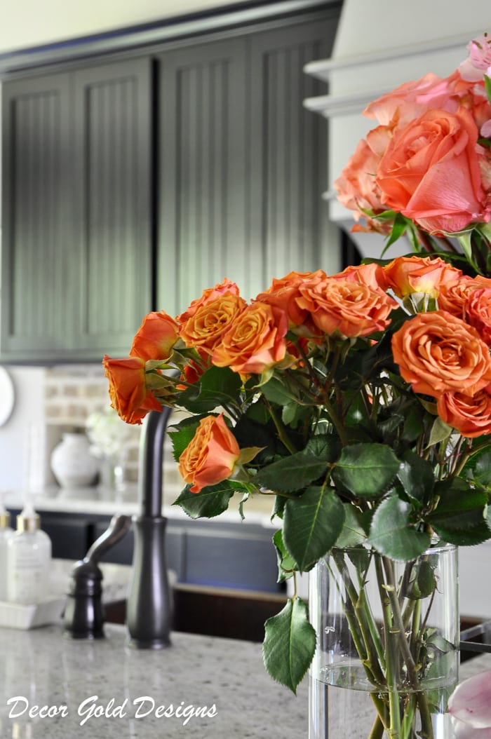 5 Tips for Making Your Home Current and Stylish: It is possible! And you don't have to kill yourself trying to make it happen... Don't miss these tips for a current, stylish home!