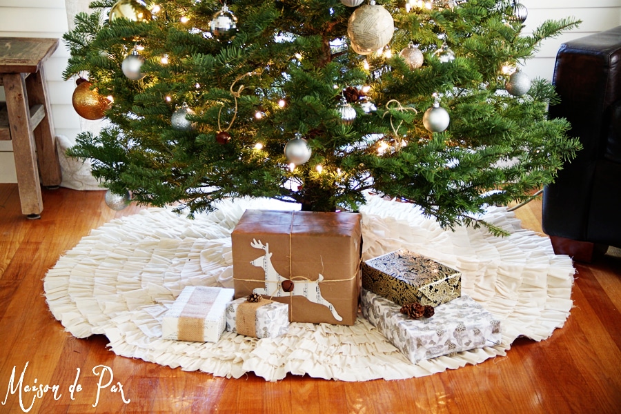 DIY ruffled tree skirt- Maison de Pax