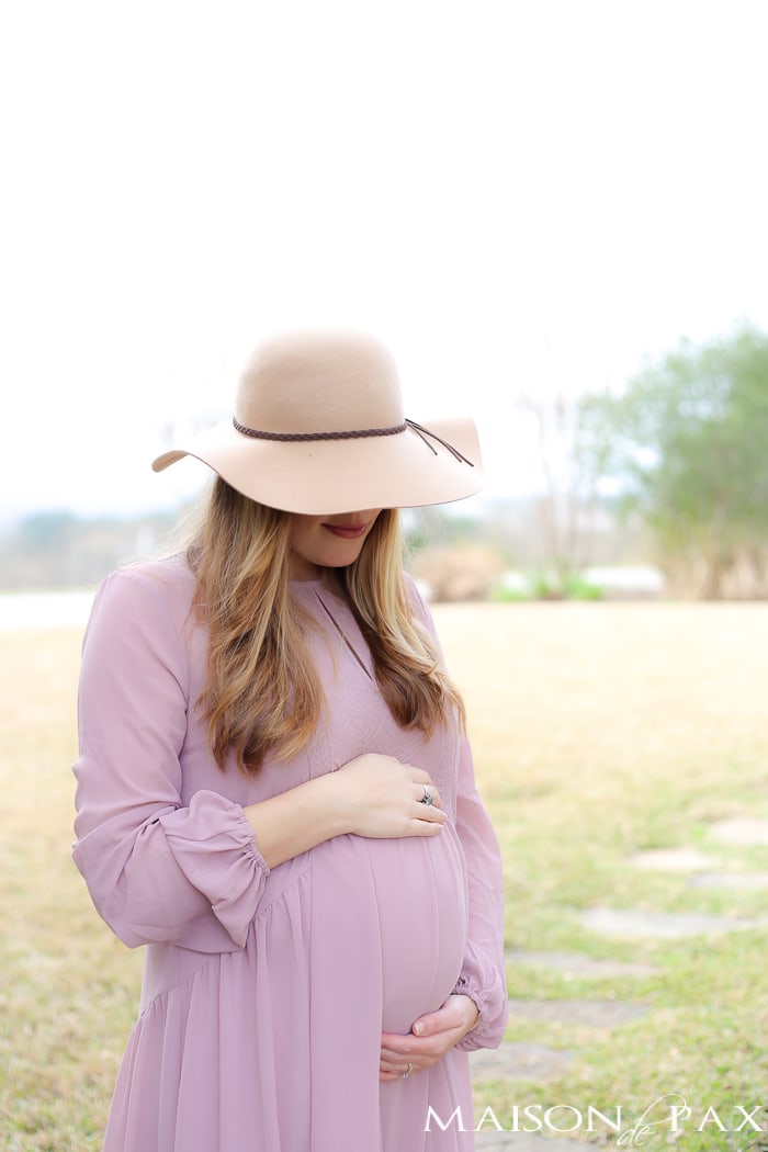 beautiful maternity shot - Maison de Pax
