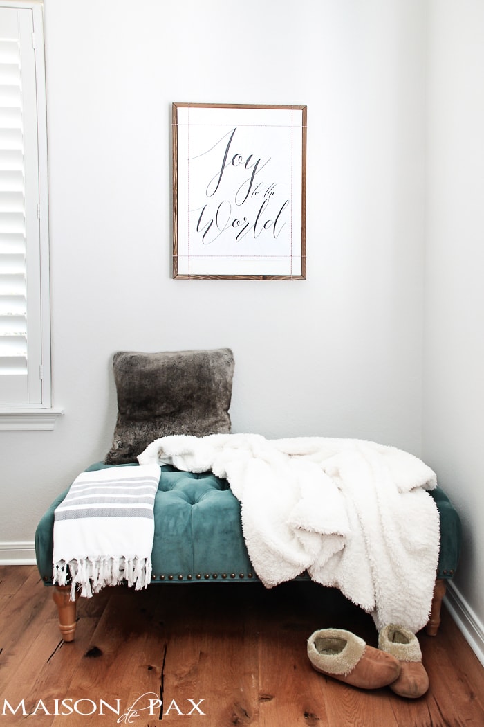 Gorgeous, simple Christmas home tour: natural greenery, winter woodland theme, sparkly touches, and simple reminder of the hope of the season. Tons of diy and decorating ideas | aiweb9ygdry.cmersite.com