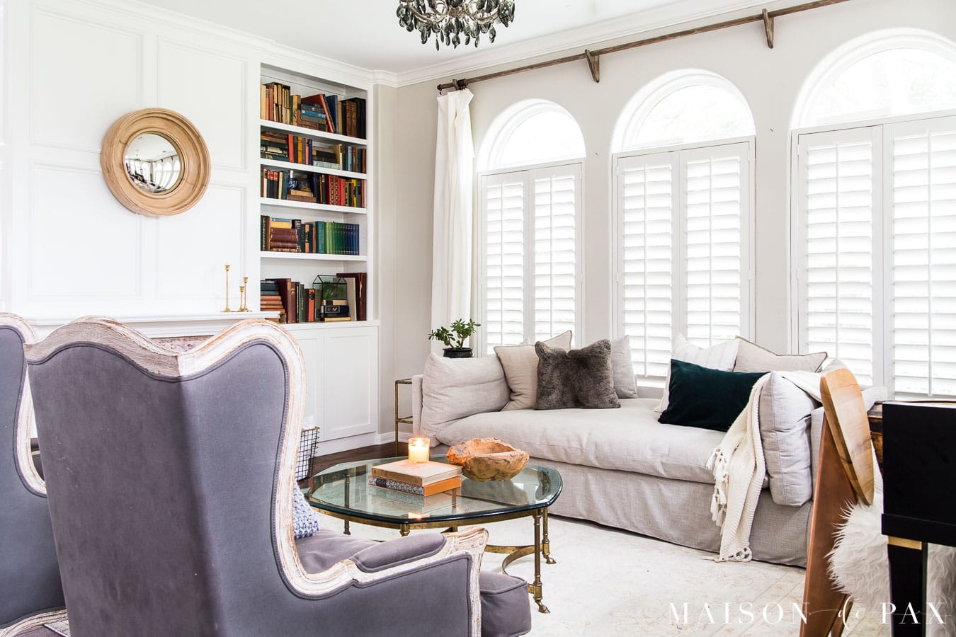neutral living room decor, neutral fall decor | Maison de Pax