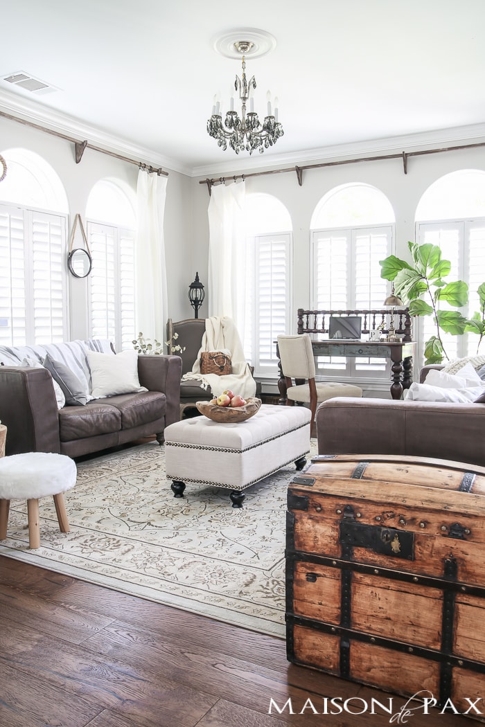 Easy fall decorating ideas in the living room- Maison de Pax