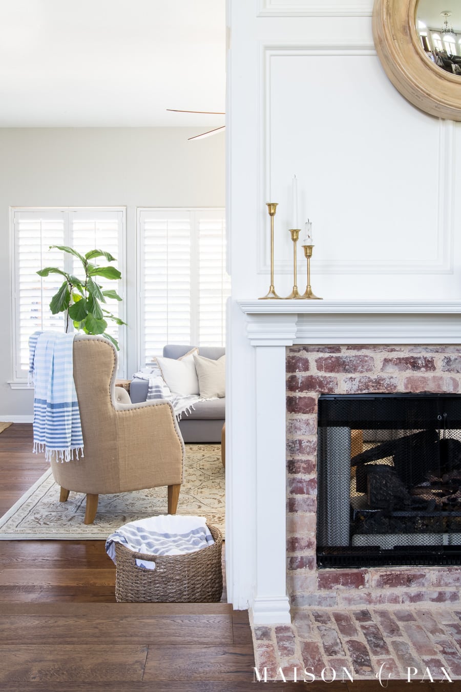 Bright living room design with sectional- Maison de Pax
