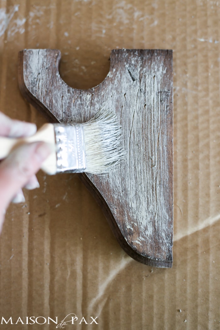 Rustic finish on corbels- Maison de Pax