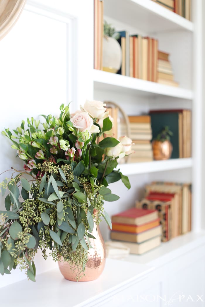 This casually elegant living room is all set to go for spring! Use these simple spring decorating ideas to get your home ready for spring.