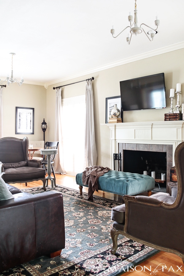 gorgeous neutral living room with blue and turquoise accents: mix of antiques, affordable pieces, and diy ideas | aiweb9ygdry.cmersite.com