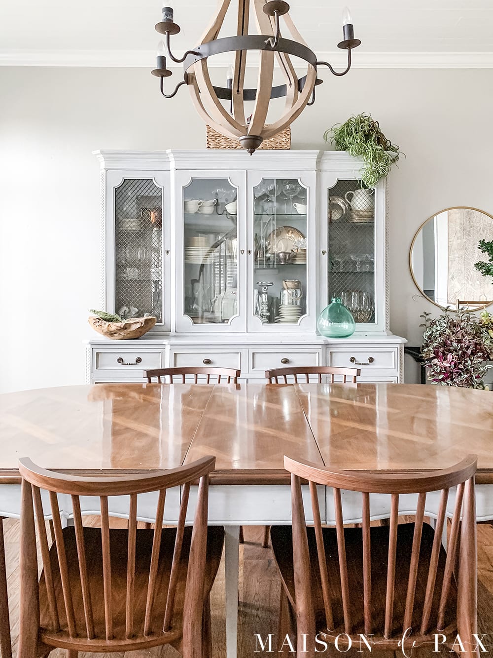 image of dining room taken on iphone | maison de pax