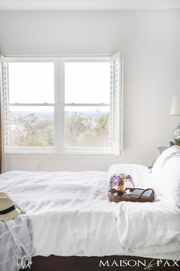 Simple, neutral, lovely spring decorating ideas plus 5 tips for easy spring decor.