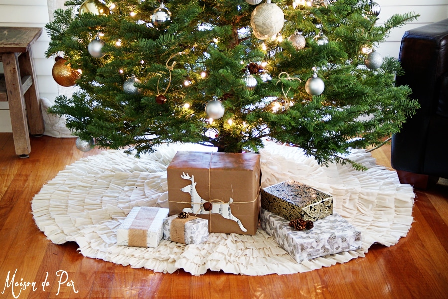 simple and stunning gift wrap ideas: sheet music, brown and metallic paper, silhouettes