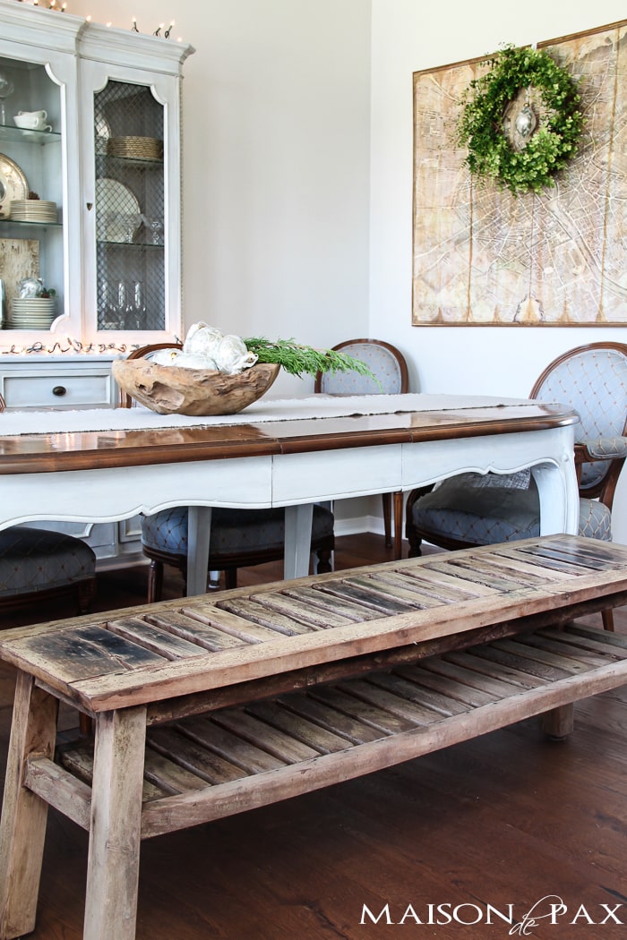 Gorgeous, simple Christmas home tour: natural greenery, winter woodland theme, sparkly touches, and simple reminder of the hope of the season. Tons of diy and decorating ideas | aiweb9ygdry.cmersite.com