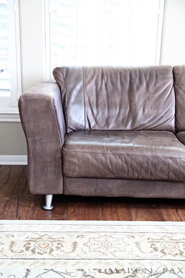 Such an easy update for a couch or loveseat!  How to Replace Couch Legs | aiweb9ygdry.cmersite.com