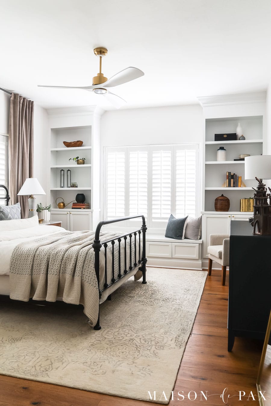 Bedroom Window Seat with Bookcases