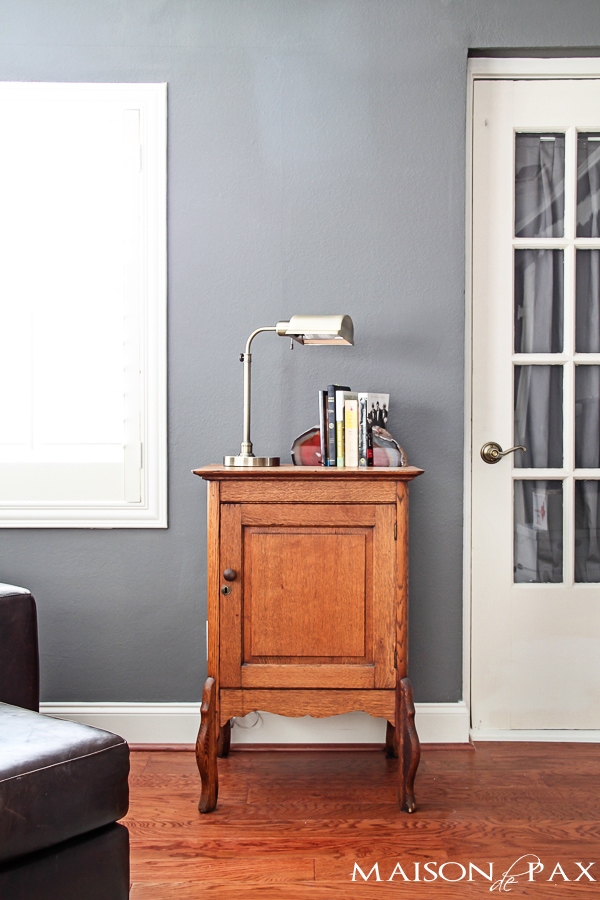 Gray and white office with the wood desk and floors... and those built-in bookshelves! aiweb9ygdry.cmersite.com