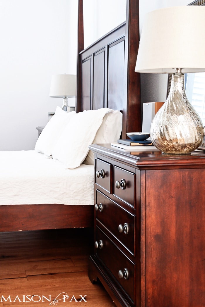 This is the best white paint! Not too cool or warm and amazing coverage in just one coat... The perfect white for a family room or bedroom | aiweb9ygdry.cmersite.com