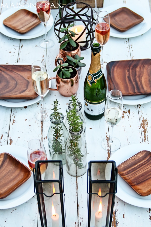 gorgeous, elegant yet casual outdoor dinner party setting | aiweb9ygdry.cmersite.com