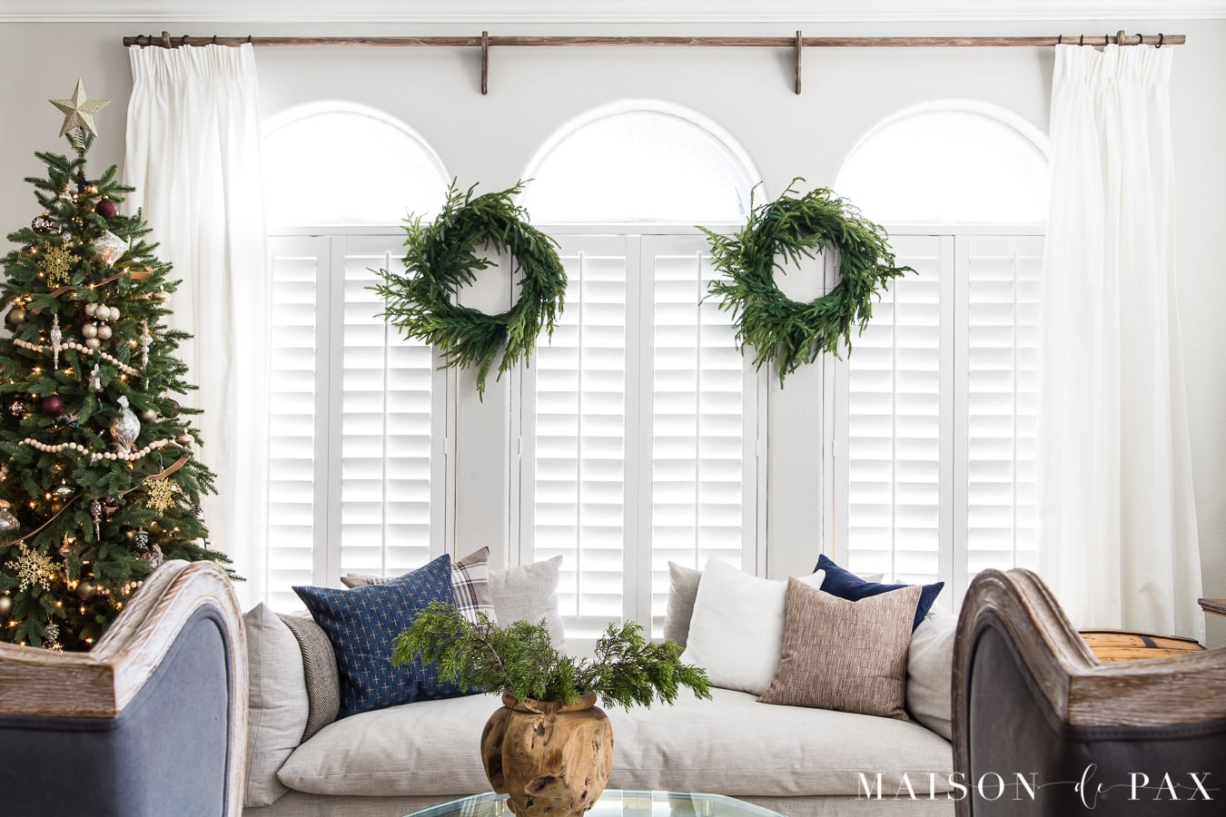 Christmas decorating ideas: wood vase with cedar clippings
