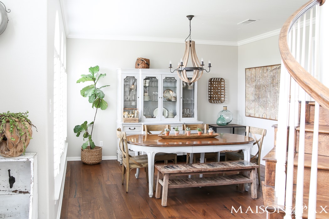 Dining room and stairs- Maison de Pax
