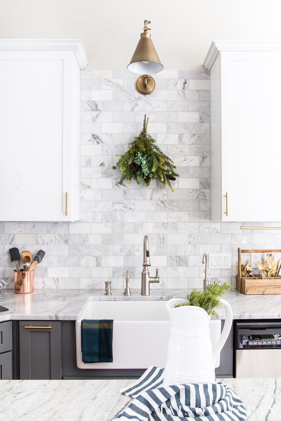 Christmas Kitchen Decor: Natural, Fresh, Simple