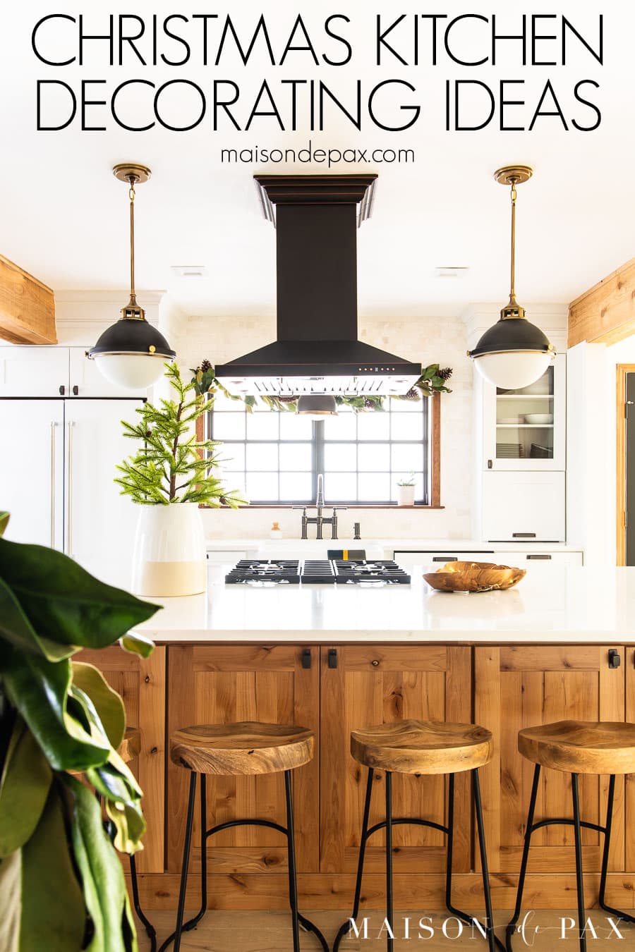 Christmas kitchen decorating inspiration | Maison de Pax