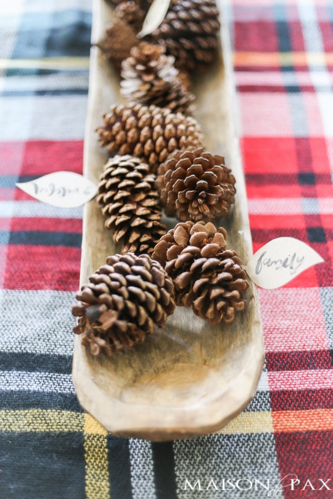 Free Fall Printable: these thankful leaves make an adorable and easy fall and Thanksgiving decoration, perfect for a centerpiece, place cards, or thankful tree! Download the free printable here.