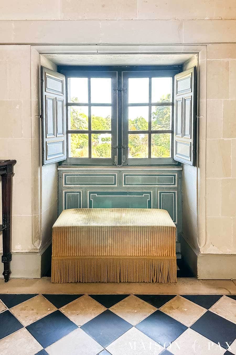 black and white stone checkerboard floors in Chateau de Cheverny