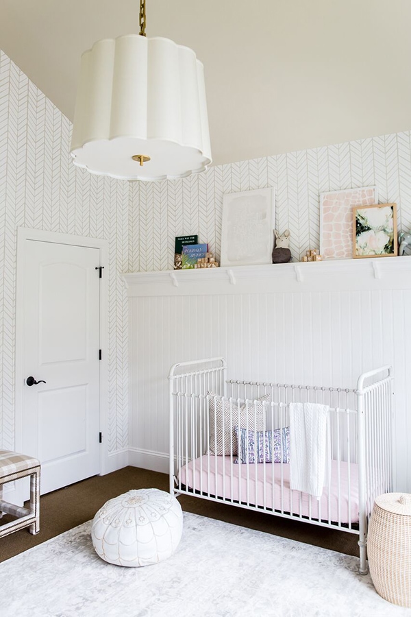 white nursery-Maison de Pax