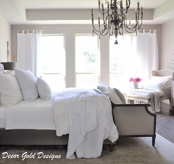 5 Tips for Making Your Home Current and Stylish: It is possible! And you don't have to kill yourself trying to make it happen... Don't miss these tips for a current, stylish home!