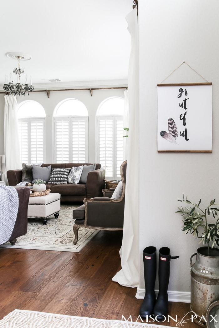 fall decor entry: neutral fall decorating ideas and free printable wall art #falldecorating