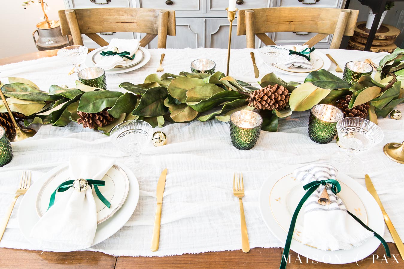 green and gold holiday table | Maison de pax