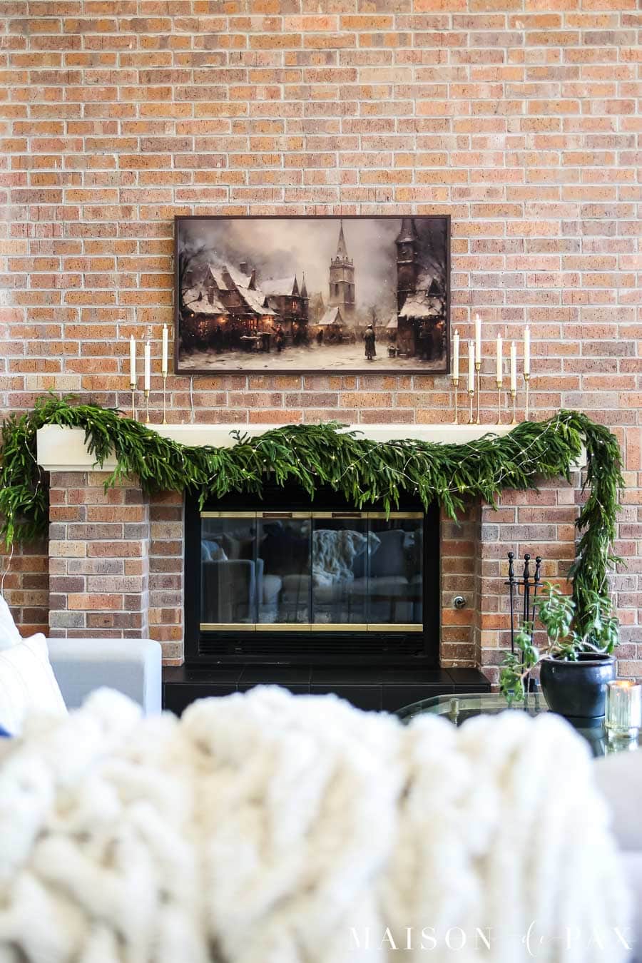 How to Hang Garland and Wreaths without Damage