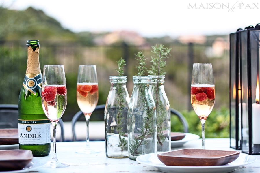 gorgeous, elegant yet casual outdoor dinner party setting | aiweb9ygdry.cmersite.com
