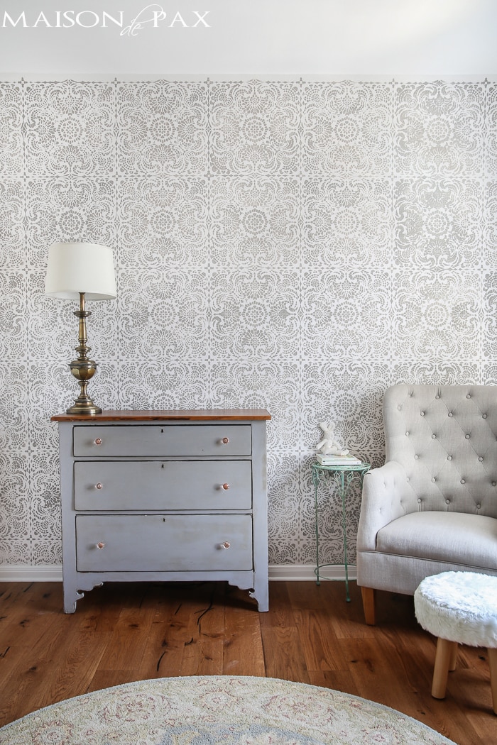 What a gorgeous accent wall! This wall stencil gives the elegant look of wallpaper with a beautiful, lace tile design in gray and white. Just gorgeous for a little girls room yet sophisticated enough for anywhere in the house | aiweb9ygdry.cmersite.com
