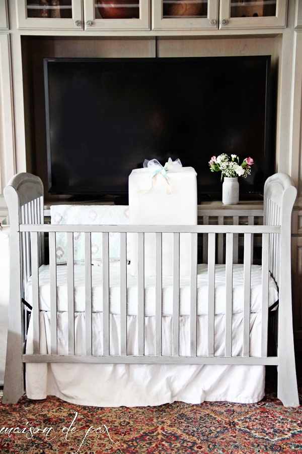 Find excellent ideas and tutorials for decorations, menu, and gifts for a springtime barbeque baby shower at aiweb9ygdry.cmersite.com