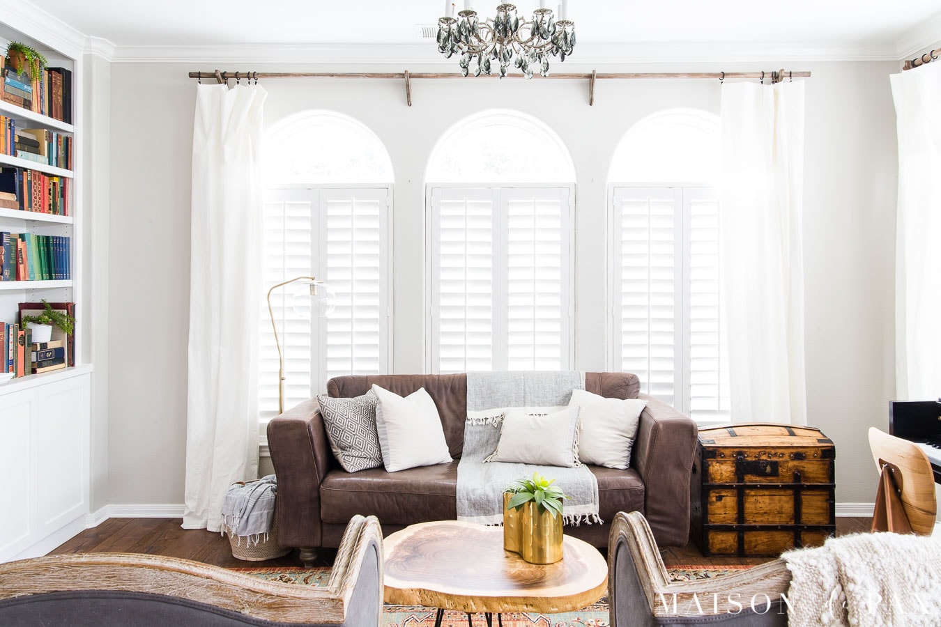 brown leather couch and other neutral accents | Maison de Pax